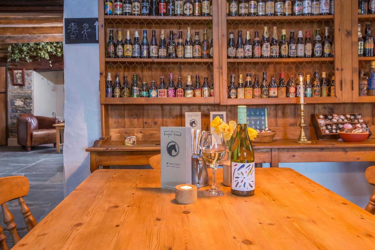 The Nags Head Inn Abercych エクステリア 写真